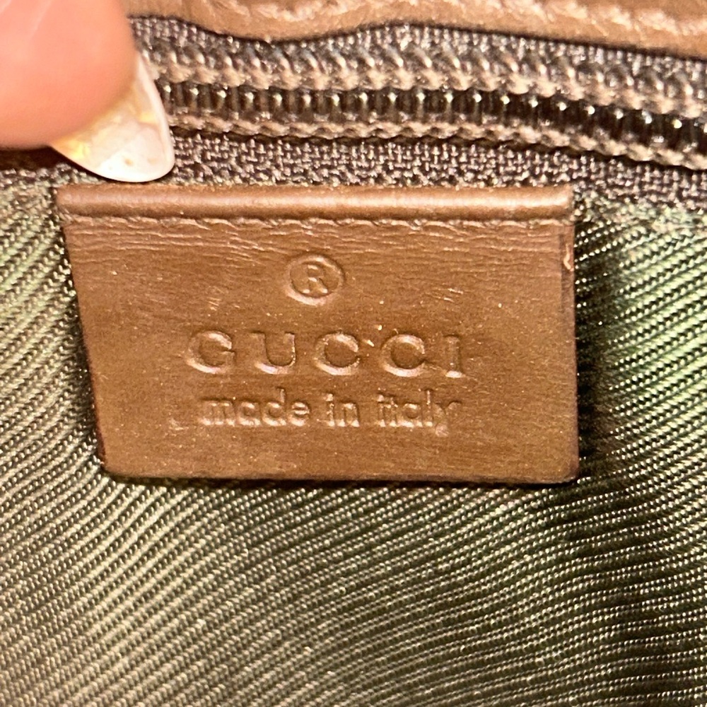 Gucci GG Canvas Messenger Bag - Picture 8 of 15